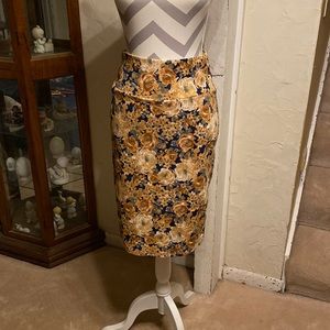 Medium Lularoe Cassie pencil skirt-navy bkgrd with brown’s and green floral